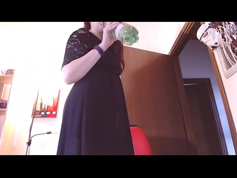 ❤️ Një skllav i nënshtruar që i pëlqejnë brekët e pista dhe të shijshme detyrohet të masturbojë pasi shikon këtë video! Video porno në sq.milfnut-net.ru ❌️