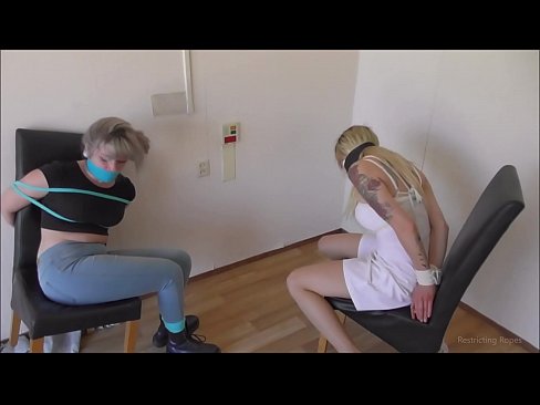 ❤️ E varur / e lidhur dhe e gojës / vajzë në ankth Video porno në sq.milfnut-net.ru ❌️