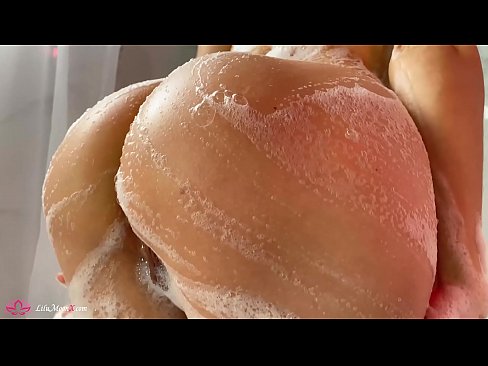 ❤️ Zeshkania masturbon pidhin me vibrator deri në orgazmë intensive në dush Video porno në sq.milfnut-net.ru ❌️
